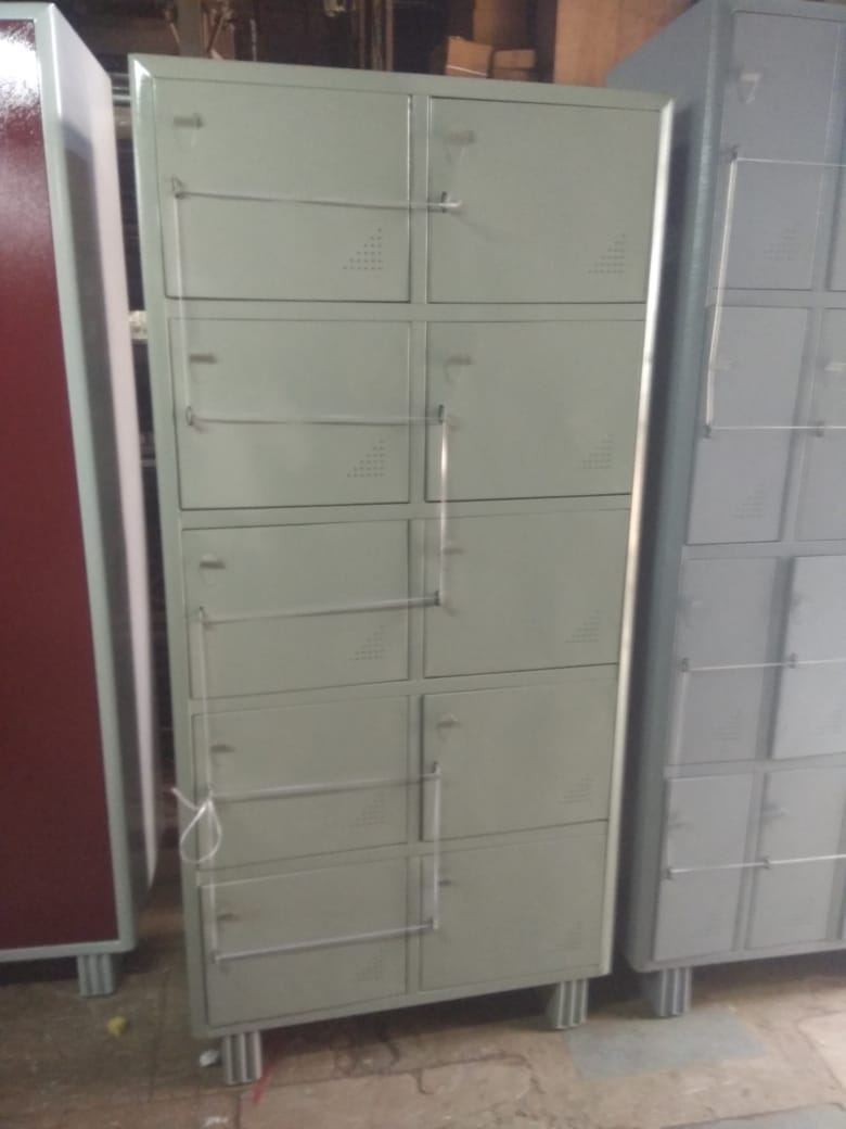 Locker/ File Cabinet